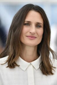 Herec Camille Cottin