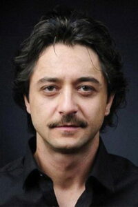 Herec Gökçe Özyol