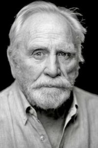 Herec James Cosmo