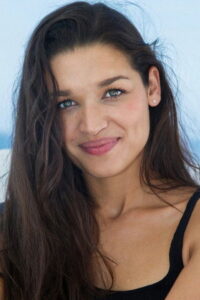 Herec Kim Suzanne Engelbrecht