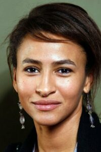 Herec Léonie Simaga
